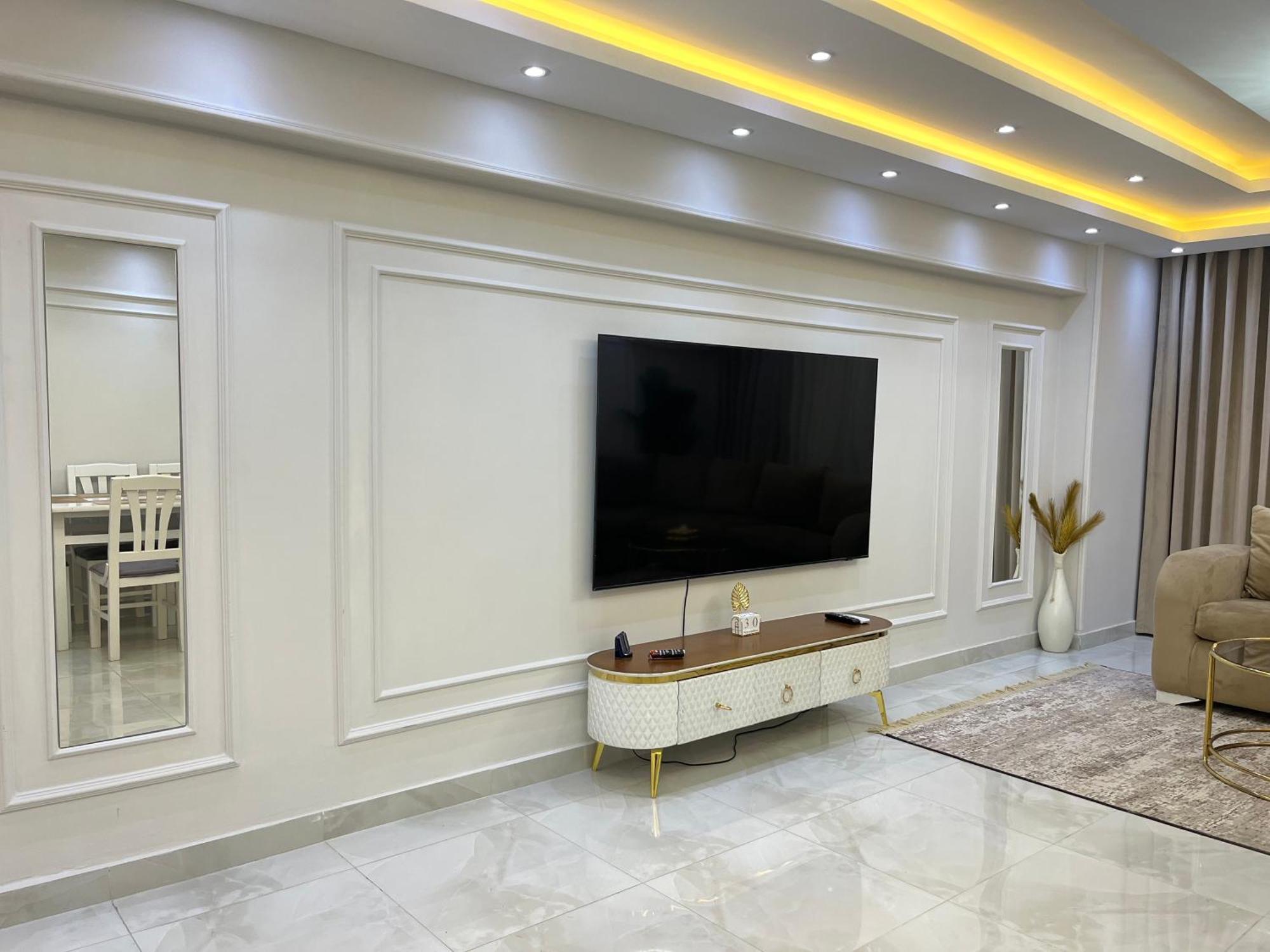 Apartment And Luxe 3 Bed In A Gated Compound With Gym