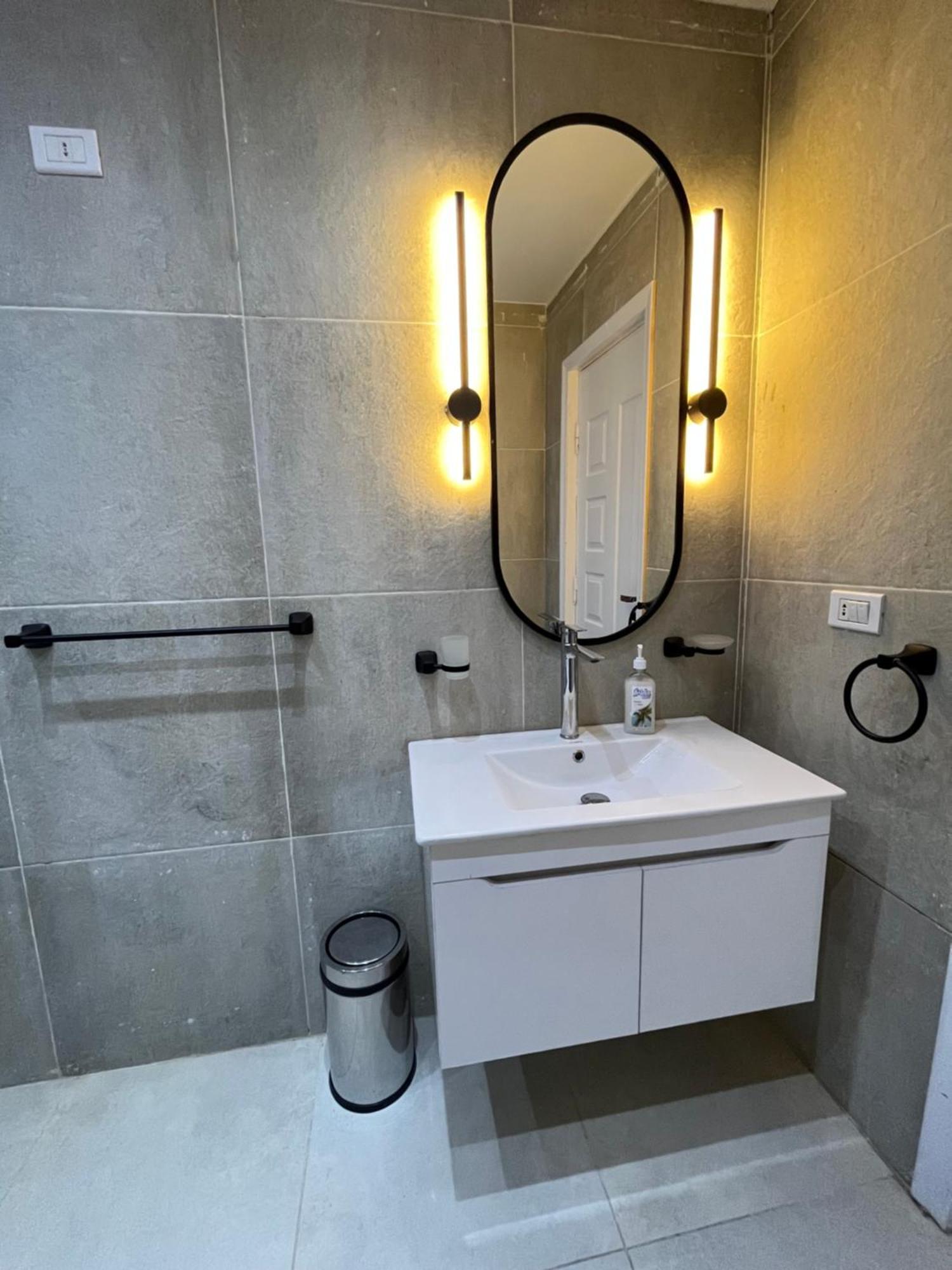 And Luxe 3 Bed In A Gated Compound With Gym Apartment Cairo