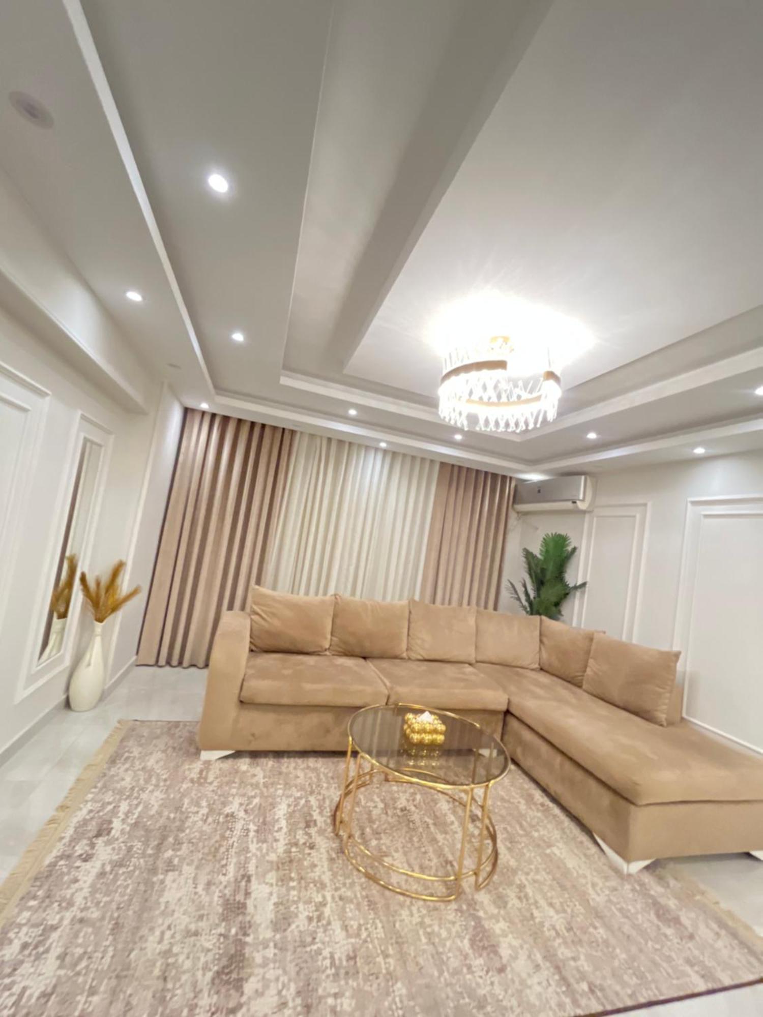 And Luxe 3 Bed In A Gated Compound With Gym * Cairo
