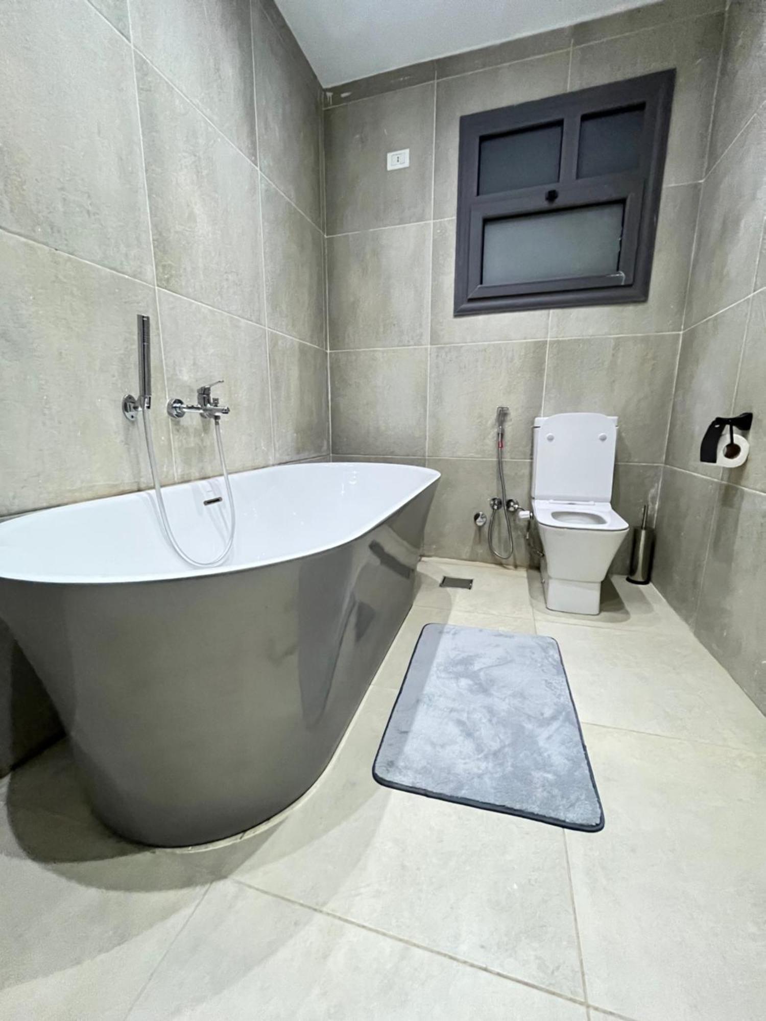 And Luxe 3 Bed In A Gated Compound With Gym *